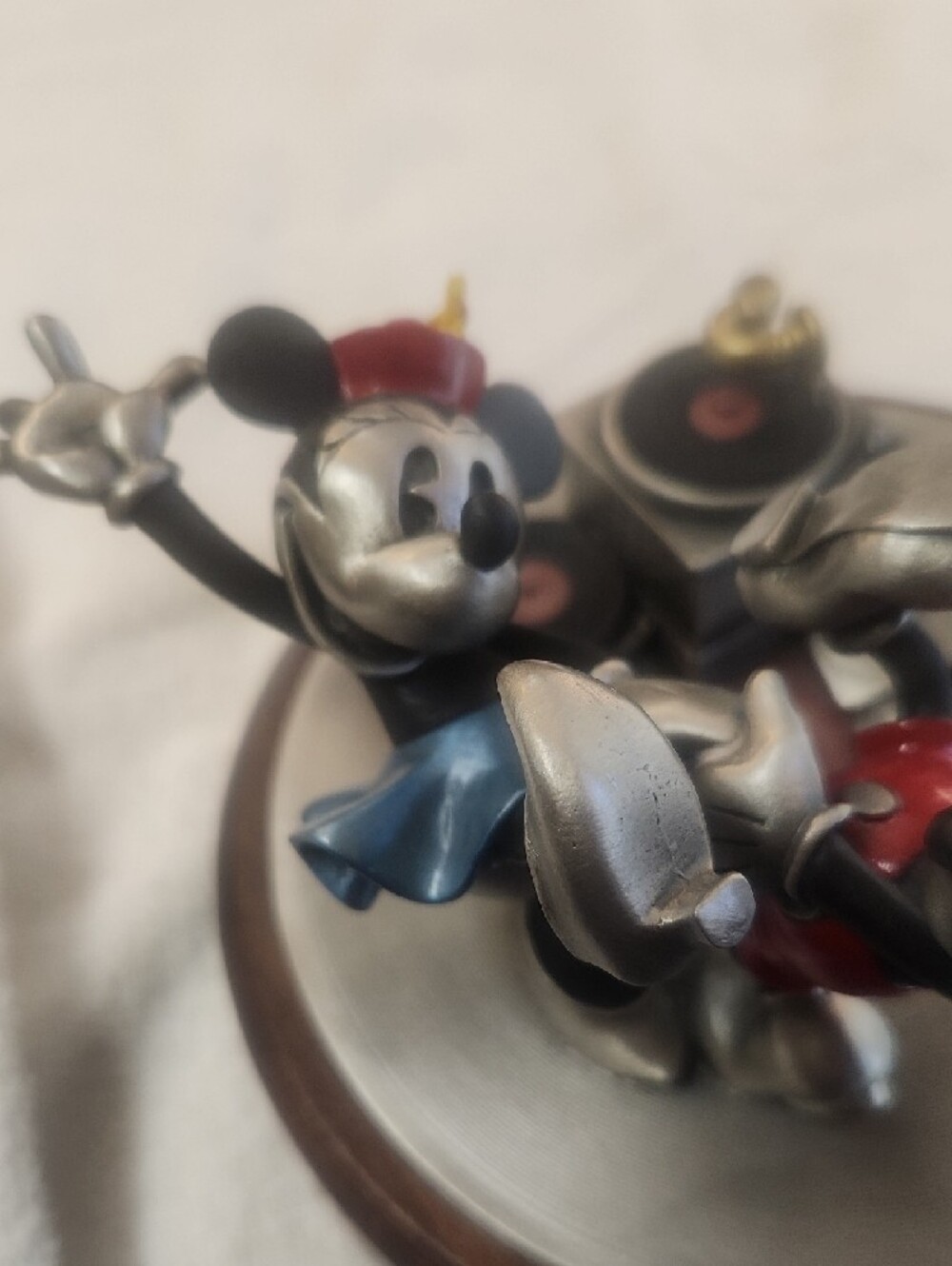 Mickey And Minnie Mouse Jitterbugging Pewter Figurine 1994 Limited Edition -READ - Picture 6 of 14